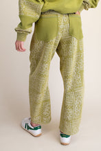 Load image into Gallery viewer, Matcha Bandana Print Pant
