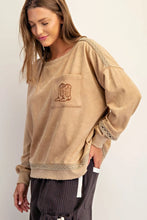 Load image into Gallery viewer, Boot Detail Long Sleeve
