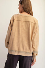 Load image into Gallery viewer, Boot Detail Long Sleeve
