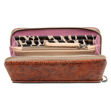 Load image into Gallery viewer, Sally Essential Wallet
