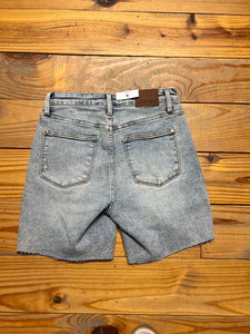 Mineral Wash Boyfriend Short