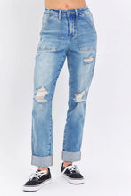 Load image into Gallery viewer, Pocket Destroyed Boyfriend Jean
