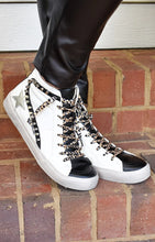 Load image into Gallery viewer, Riri Sneaker
