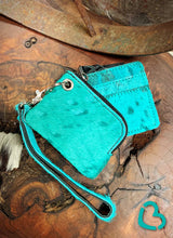 Load image into Gallery viewer, Night Out Wristlet

