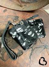 Load image into Gallery viewer, Night Out Wristlet
