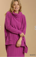 Load image into Gallery viewer, Chelsee Sweater

