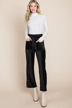 Load image into Gallery viewer, Corduroy Wide Leg Pant

