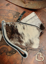 Load image into Gallery viewer, Night Out Wristlet
